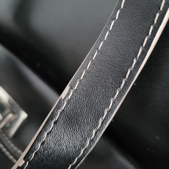 😀GUC Danier Leather Bag EUC - Picture 15 of 16